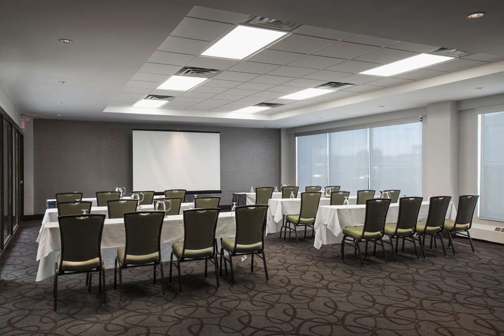 Images Hilton Winnipeg Airport Suites