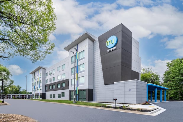 Images Tru by Hilton Commerce