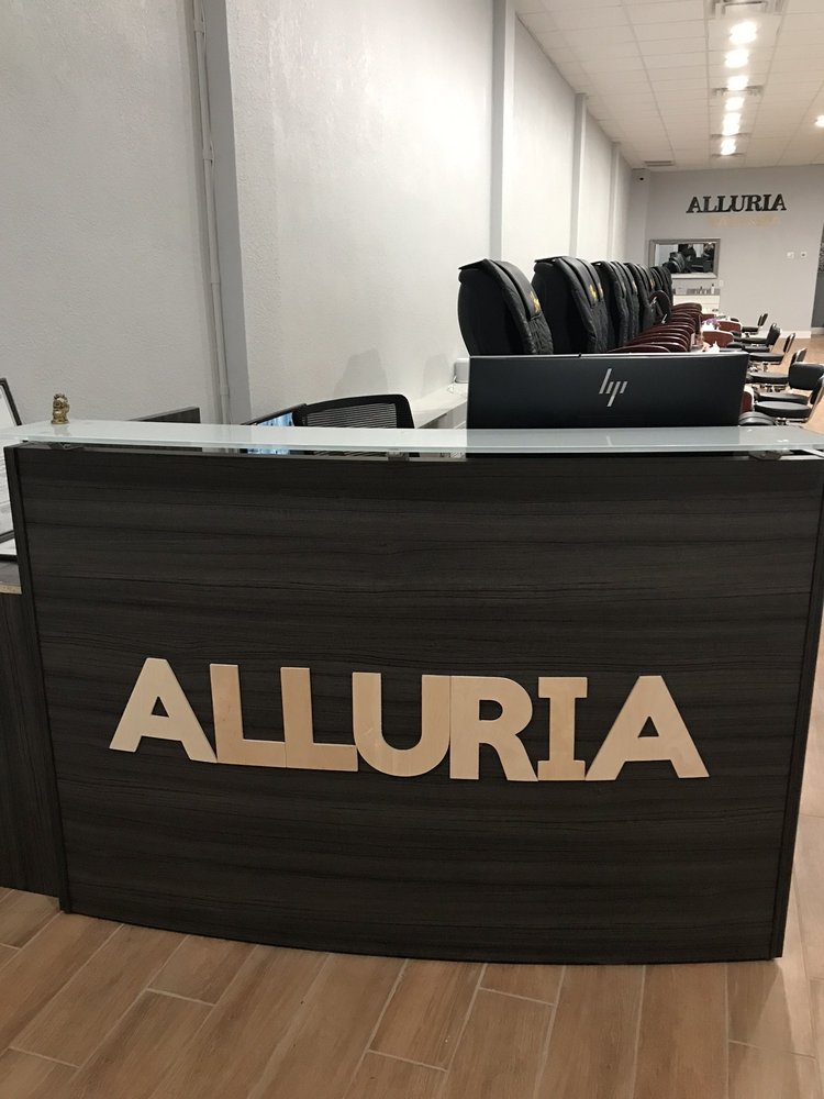 Alluria Nails & Spa Photo