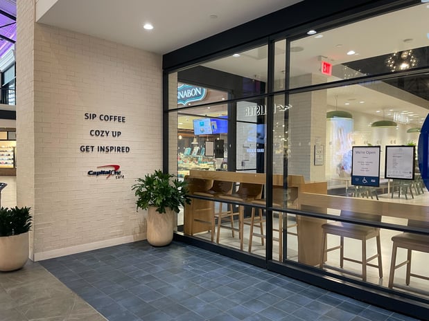 Images Capital One Café
