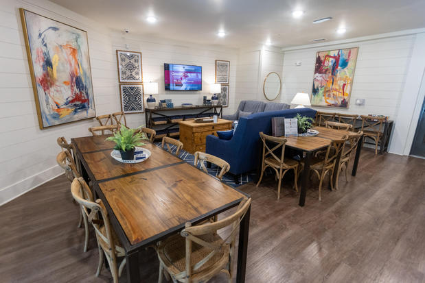 Images The Legacy At Walton Heights (55+)