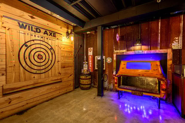 Images Wild Axe Throwing