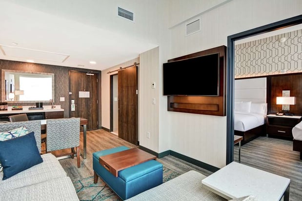 Images Embassy Suites by Hilton Plainfield Indianapolis Airport