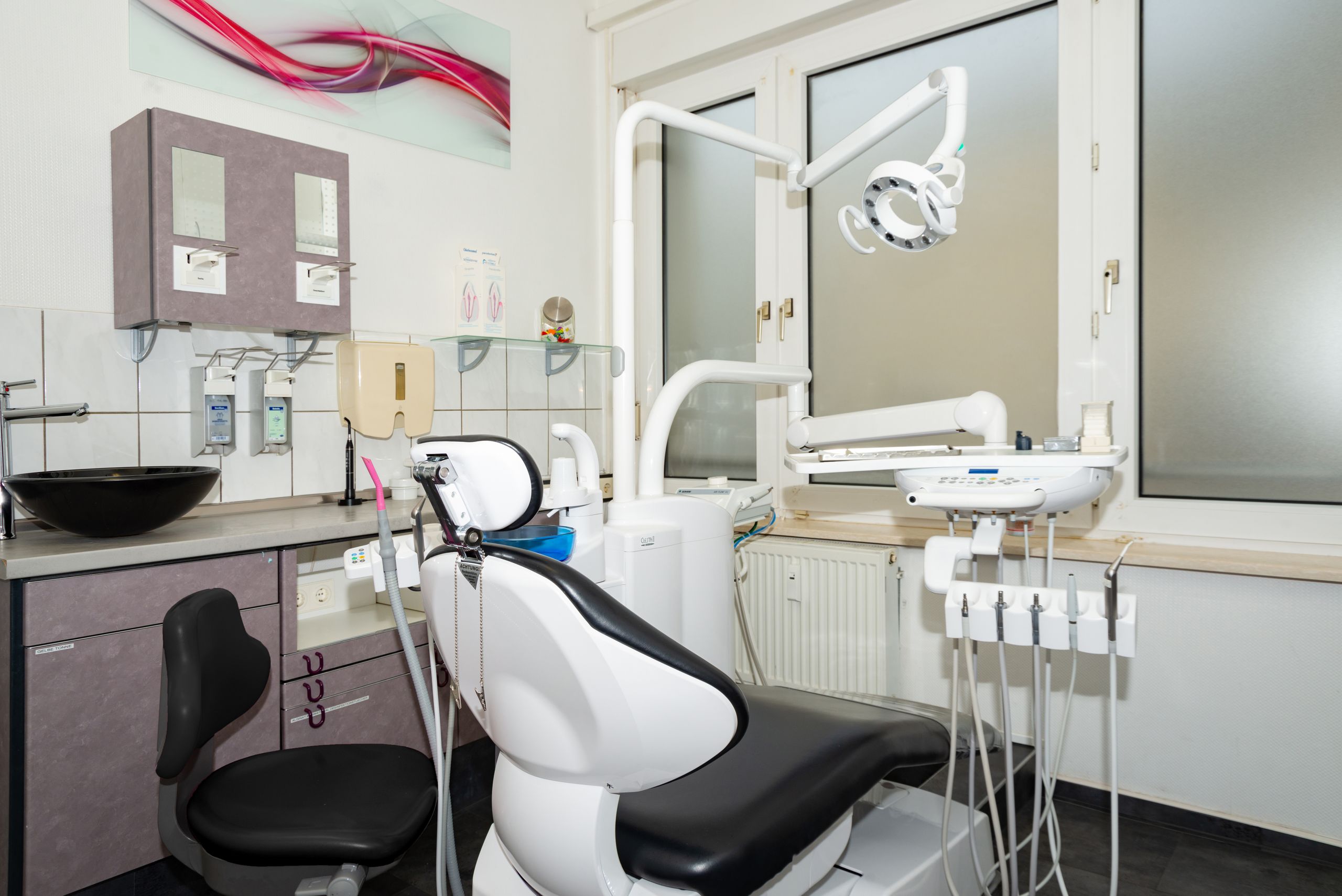 Kundenbild groß 6 Zahnarztpraxis Dr.-medic stom. Dina Jaeger