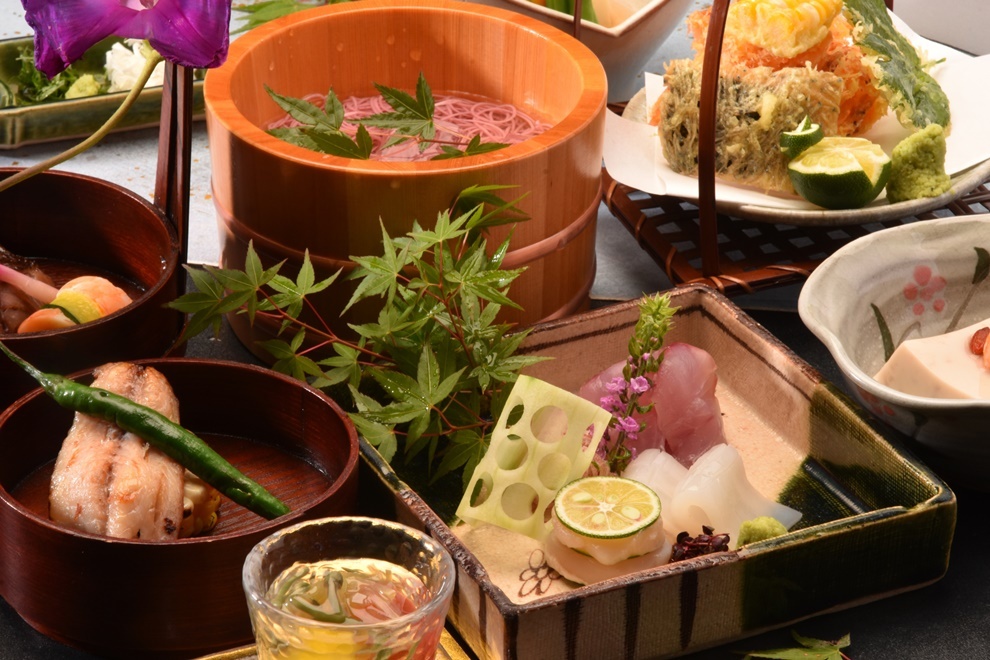 Images 囲炉茶屋　離れ家　翠々
