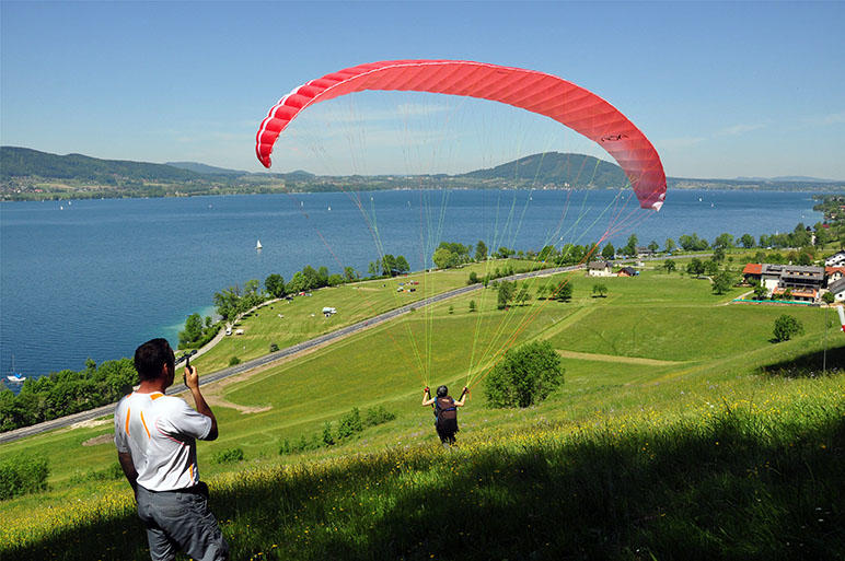Flugschule Salzkammergut - Paragleiten, Hartmut Gföllner, Flachbergweg 46 in Gmunden