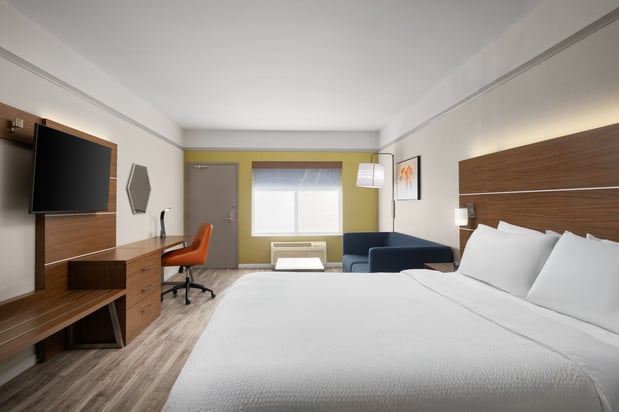 Images Holiday Inn Express & Suites San Dimas by IHG