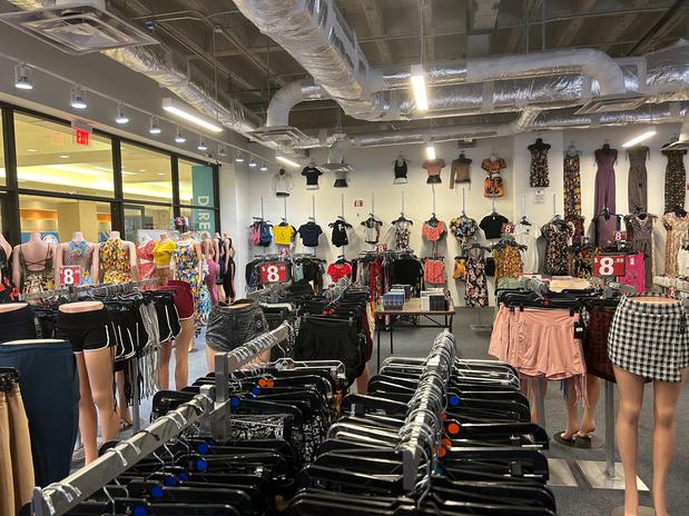 Images Shops at Rivercenter