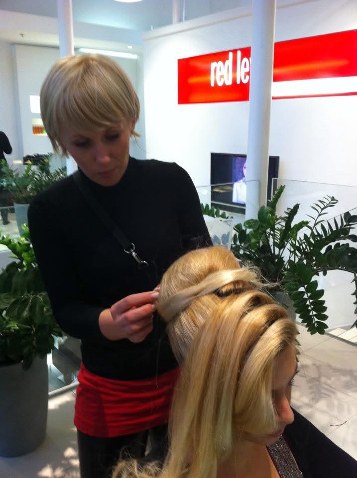 Bild 3 von Coiffeuriela