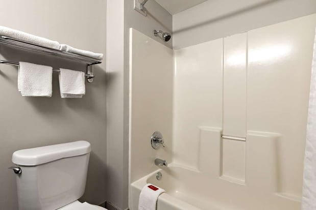 Images SureStay Plus by Best Western Tulsa East