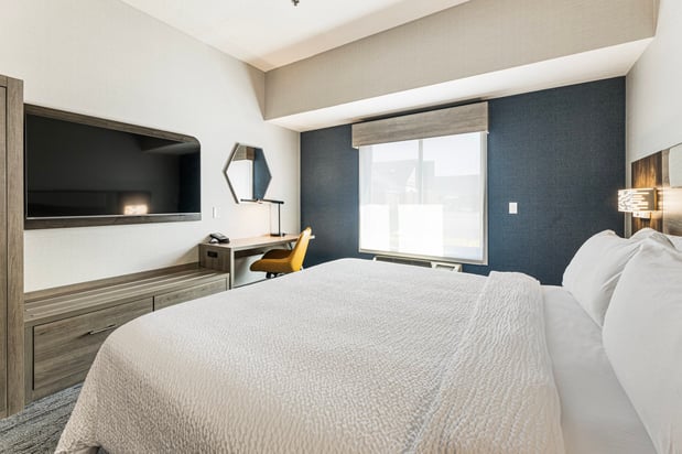 Images Holiday Inn Express & Suites Buford NE - Lake Lanier by IHG