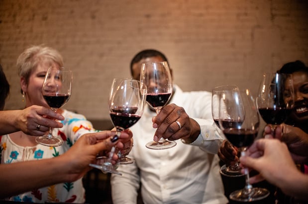 Images Raise A Glass Wine Tours New York