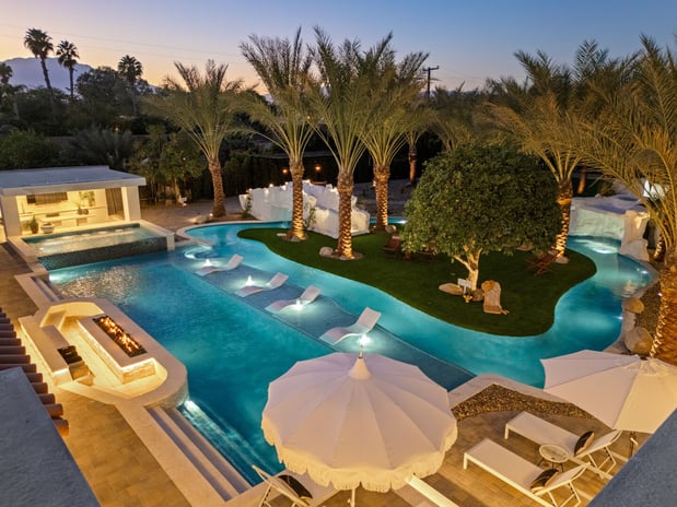 Images TRAVLR Vacation Homes