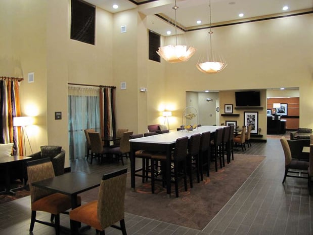 Images Hampton Inn & Suites Jamestown, ND
