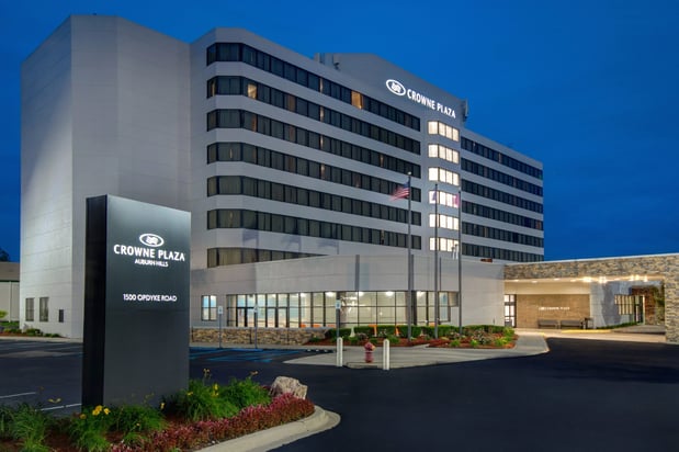 Images Crowne Plaza Auburn Hills by IHG