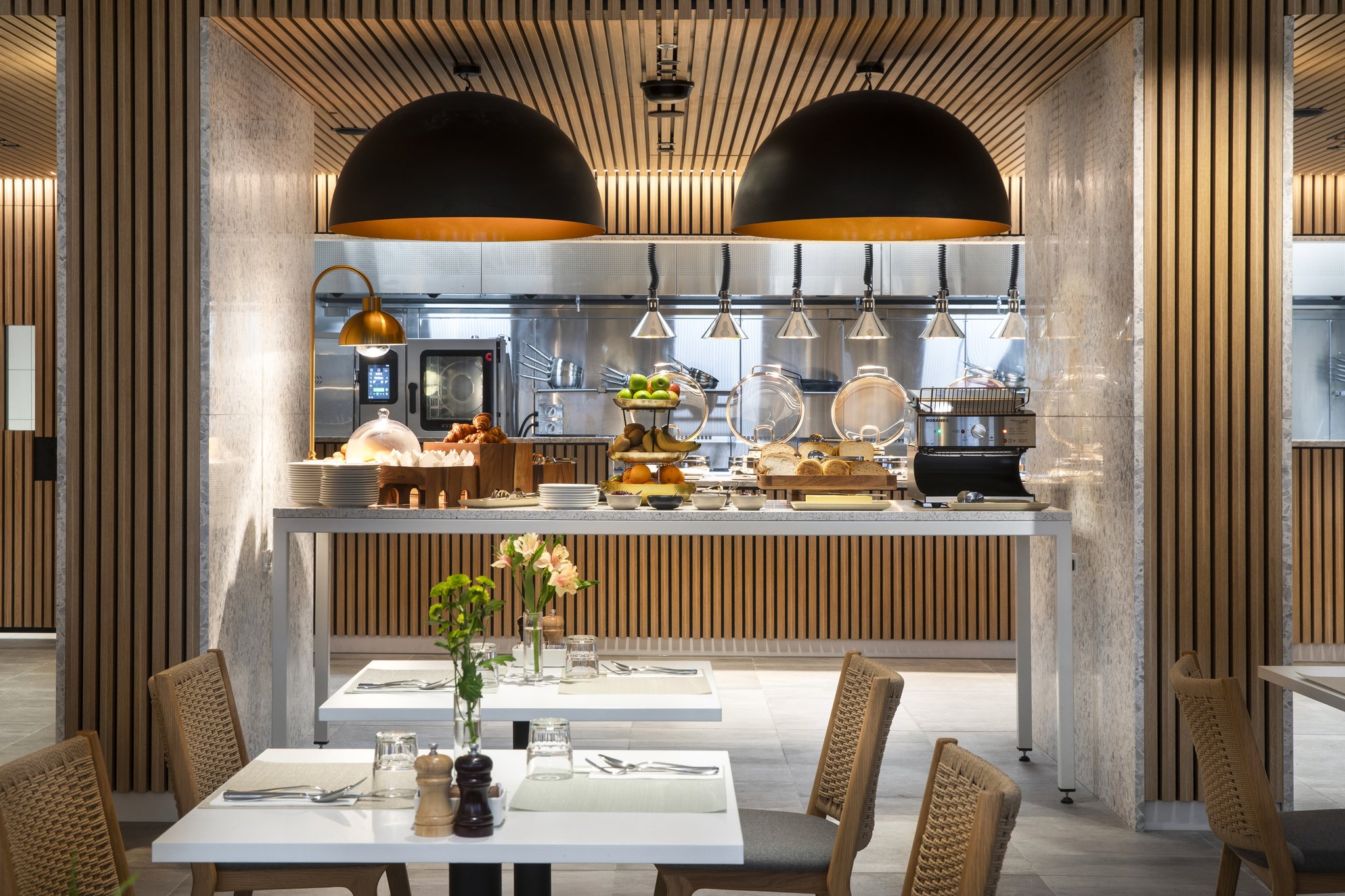 Images Holiday Inn Melbourne Bourke Street Mall by IHG