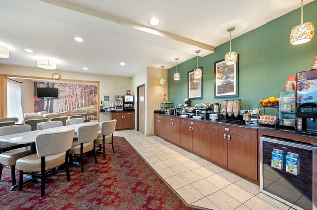 Images Best Western Plus Howe Inn