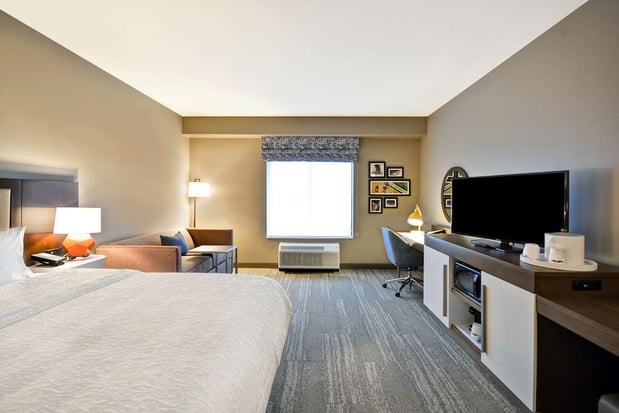 Images Hampton Inn Livonia Detroit