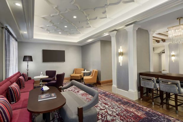 Images Hilton Checkers Los Angeles