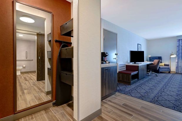Images Hilton Garden Inn Cedar Rapids
