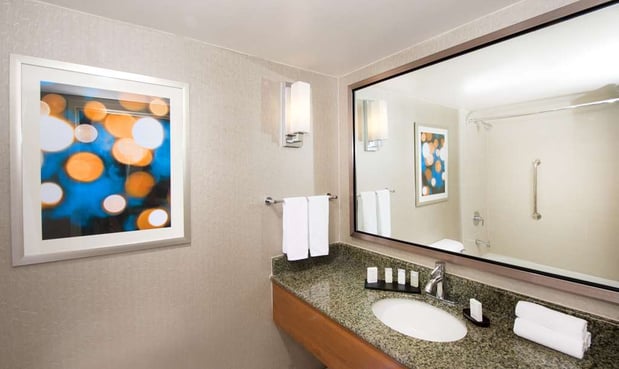 Images Embassy Suites by Hilton Cincinnati Northeast Blue Ash