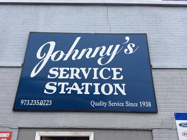 Images Johnny's Service Station