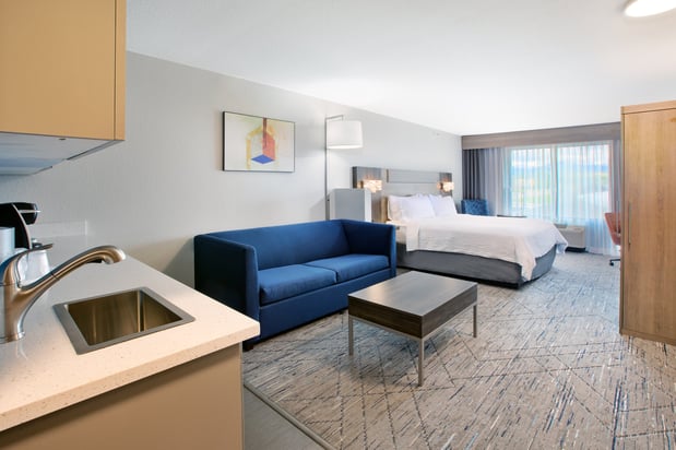 Images Holiday Inn Express & Suites Buffalo by IHG