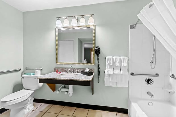 Images SureStay Studio by Best Western Pensacola