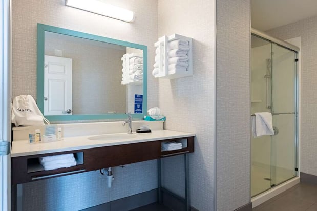 Images Hampton Inn & Suites Salt Lake City Airport