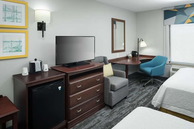Images Hampton Inn & Suites Rochester-North
