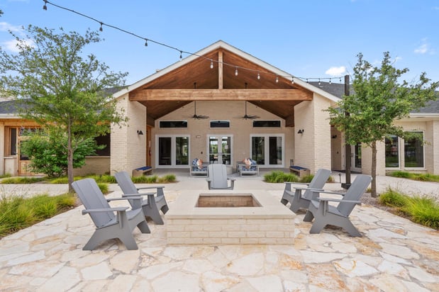 Images Camden Leander Apartments
