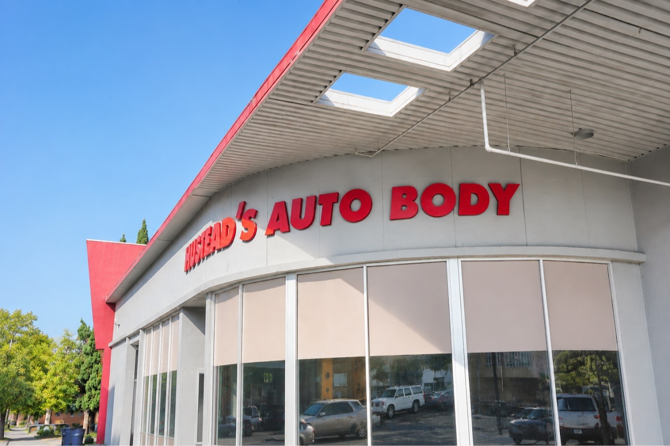 Husteads Auto Body in Berkeley, CA.