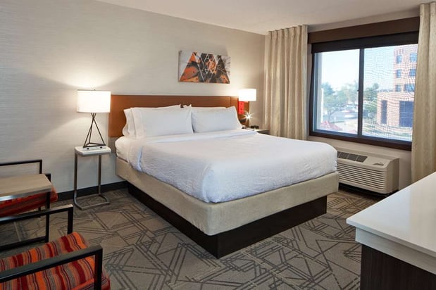 Images Hilton Garden Inn Scottsdale Old Town