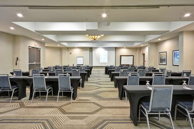 Images Embassy Suites by Hilton Charlotte