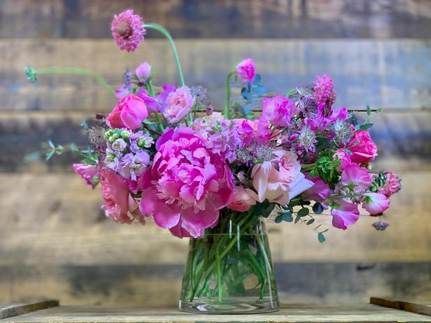 Images munera de terra flowers and gifts