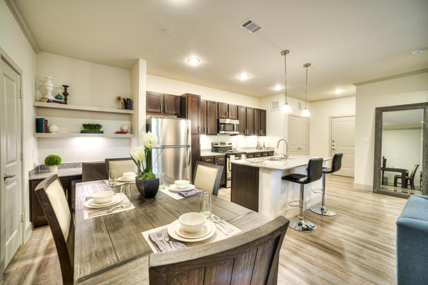 Images Milwee Street Apartments