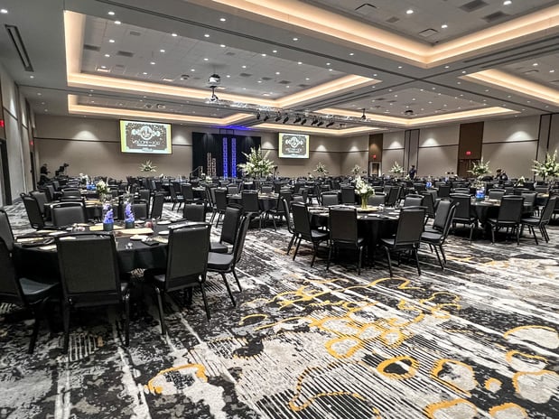 Images Crowne Plaza Kearney by IHG