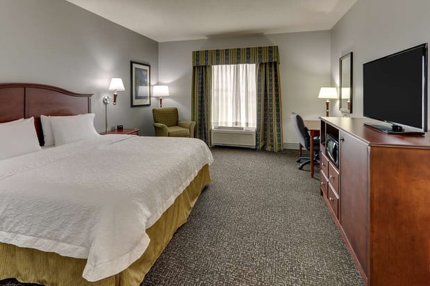 Images Hampton Inn & Suites Indianapolis-Airport