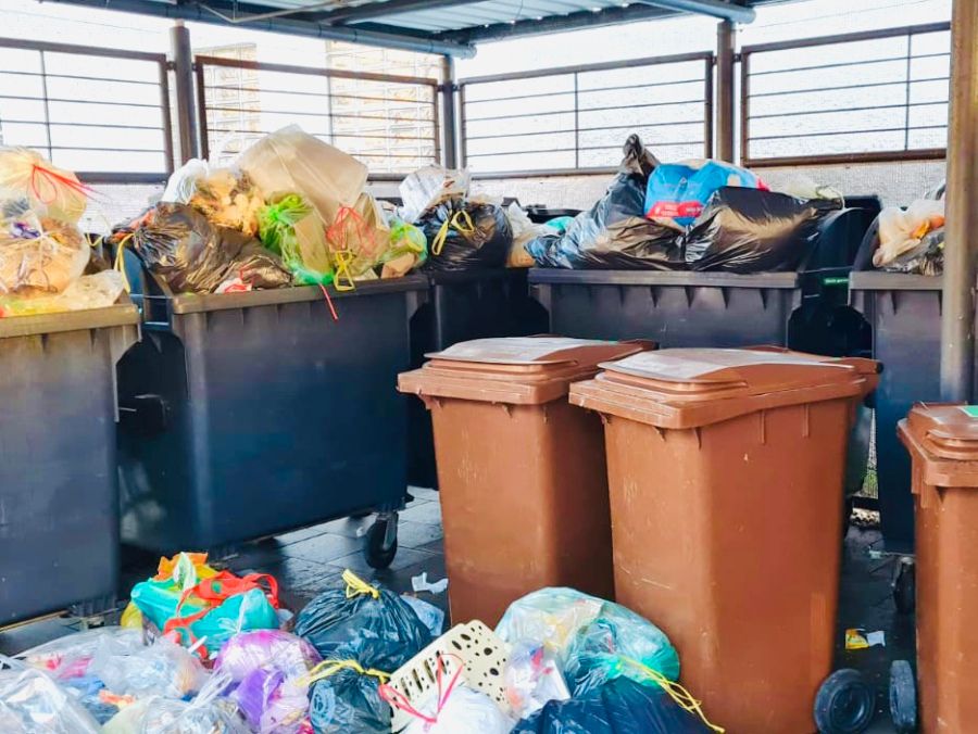 Rauscher A + C Entsorgungsbetrieb, Gaußstr. 10 in Unterföhring