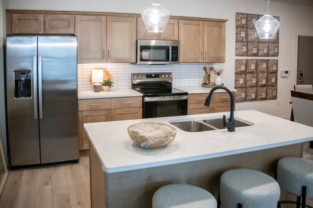 Images Grays Creek Apartments
