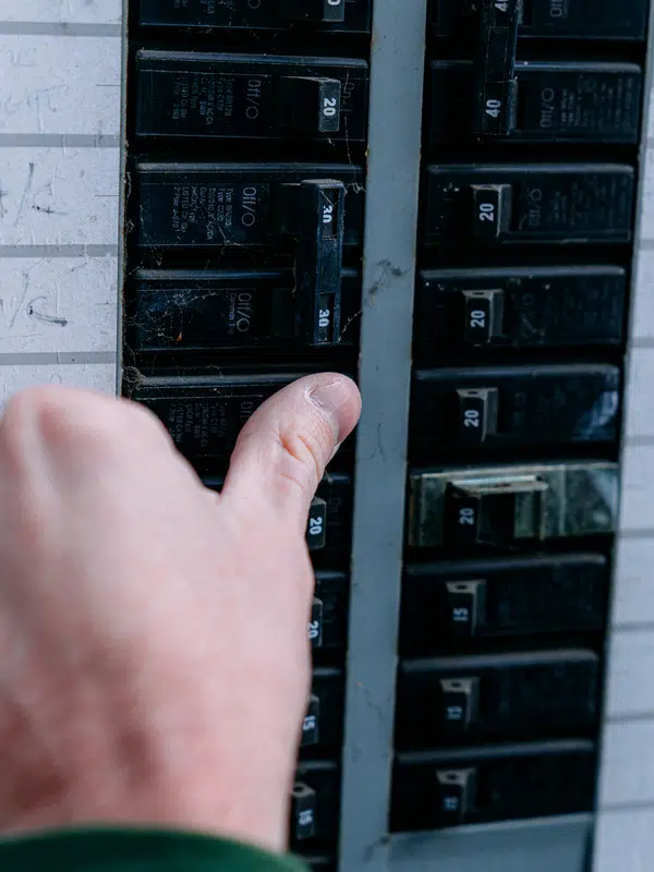 Colwell Electric provides reliable circuit breaker services for homes and businesses in Houston and surrounding areas. Our licensed electricians diagnose and repair breaker issues, replace faulty breakers, and upgrade outdated electrical panels to help protect your property from overloads, outages, and electrical hazards.