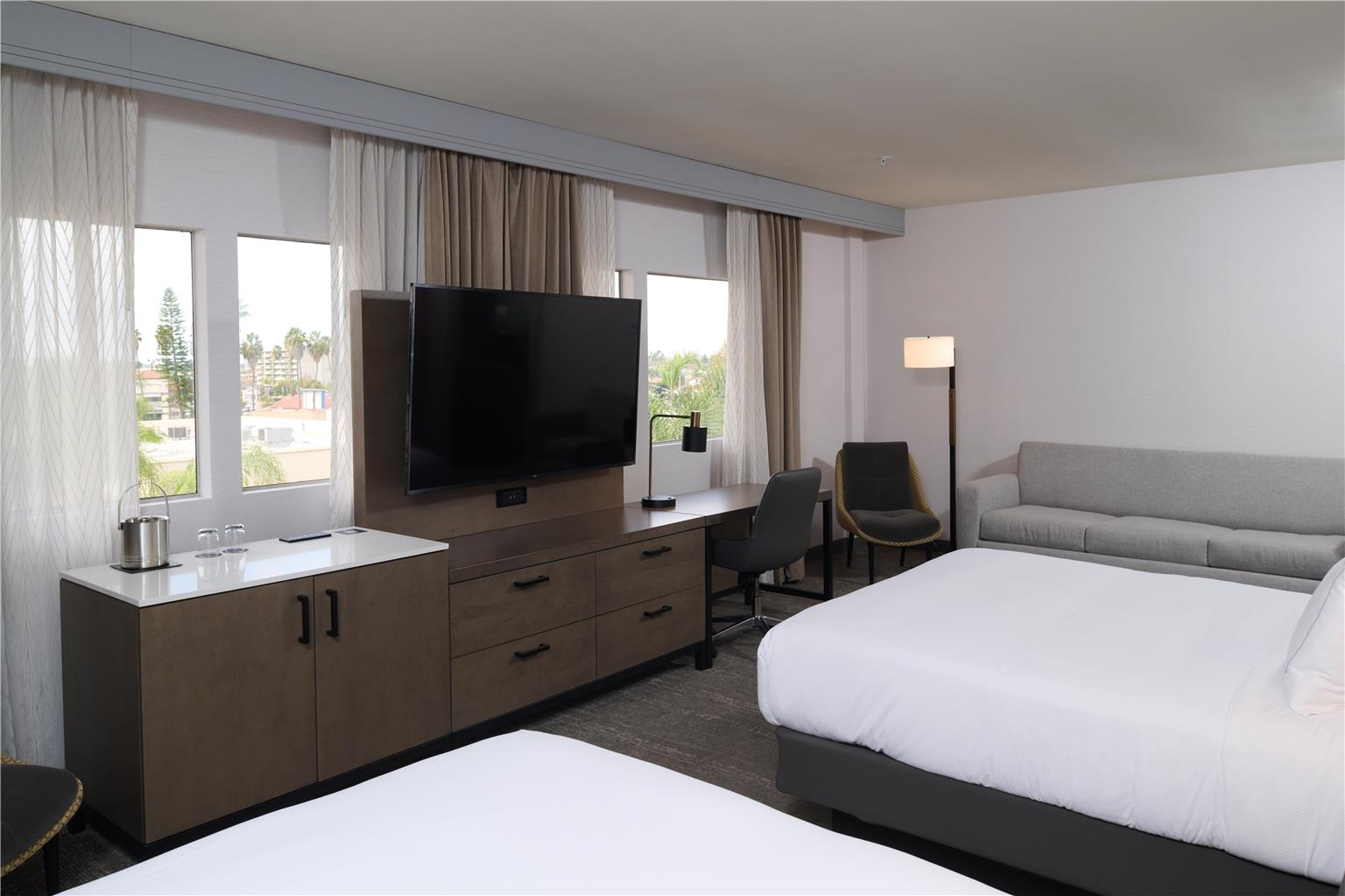 Guest room