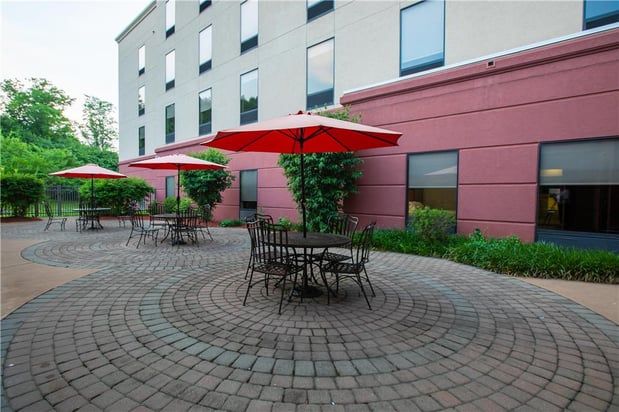 Images Hampton Inn & Suites Wilder