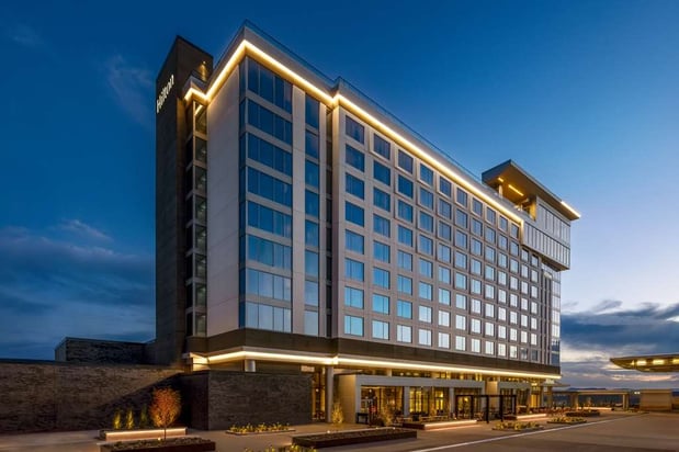 Images Hilton BNA Nashville Airport Terminal