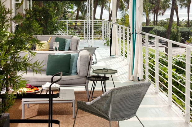 Images Kimpton Surfcomber Hotel by IHG