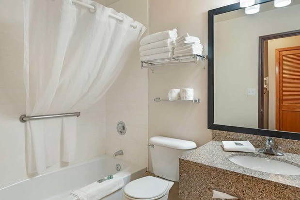 Images Best Western Green Bay Inn Conference Center
