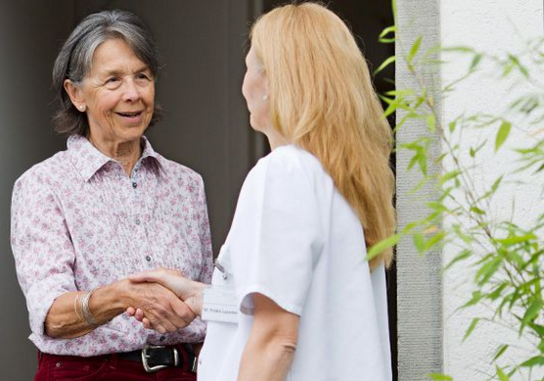Senioviva AG - Pflegeinstitution Oerlikon, Regensbergstrasse 165 in Oerlikon