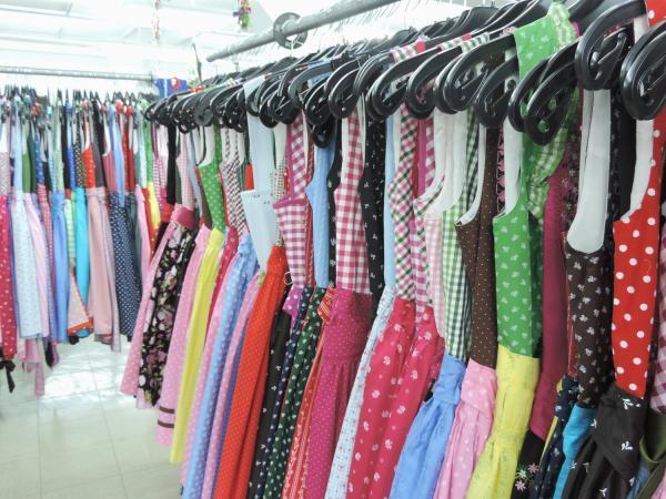 FABRIK-OUTLET IM LODENFREY PARK, Lindaustraße 28 in Bad Ischl