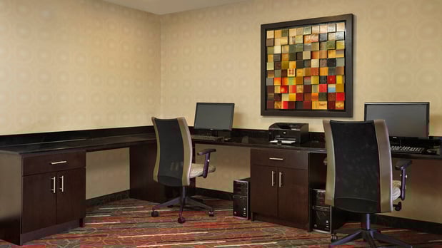 Images Holiday Inn Express & Suites Naples Downtown - 5th Avenue by IHG
