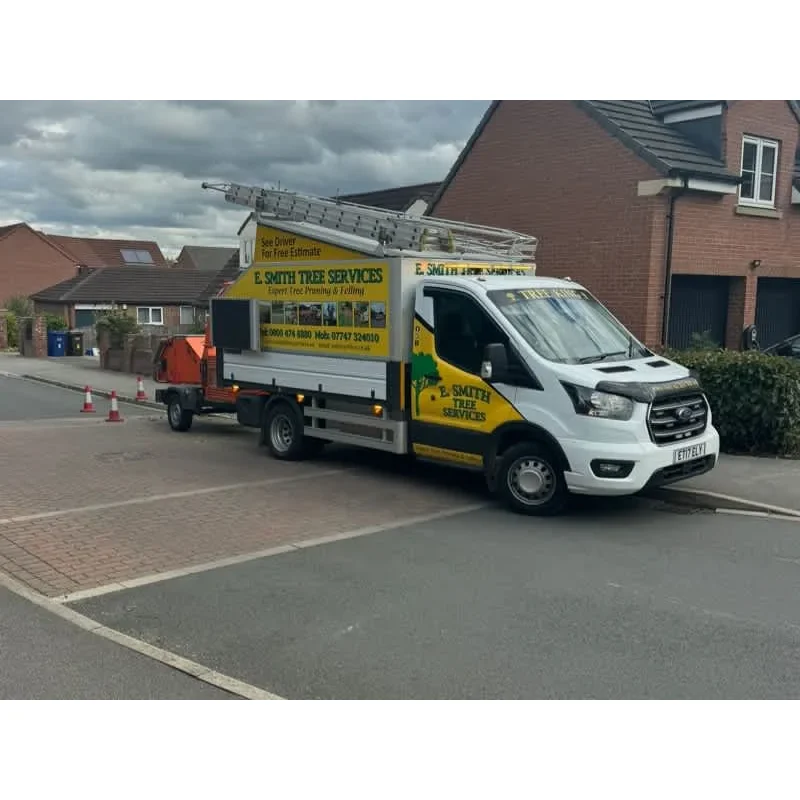E.Smith Tree Services Logo